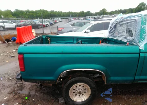 1992 Ford Ranger из США, поврежденный, VIN 1FTCR10A1NTA75989